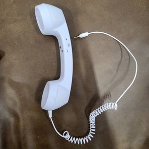 Plug in retro phone for your iphone/android